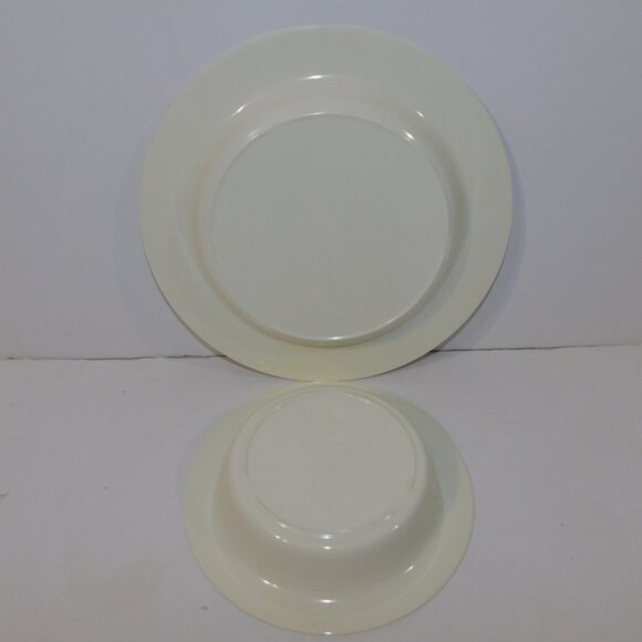 VTG 2002 Royal Doulton Bunnykins Melamine Child Plate and Bowl Set Bunnies Dance - Picture 6 of 7